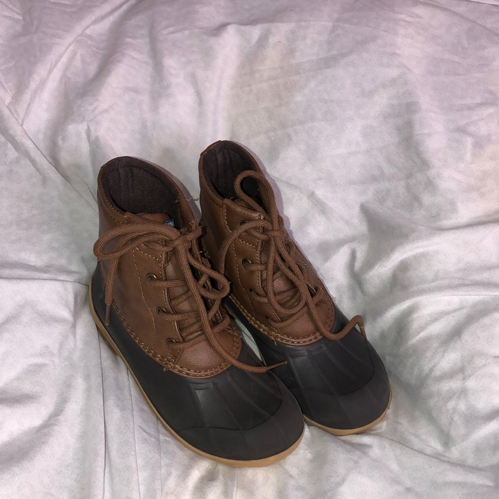 Boys Sperry boots